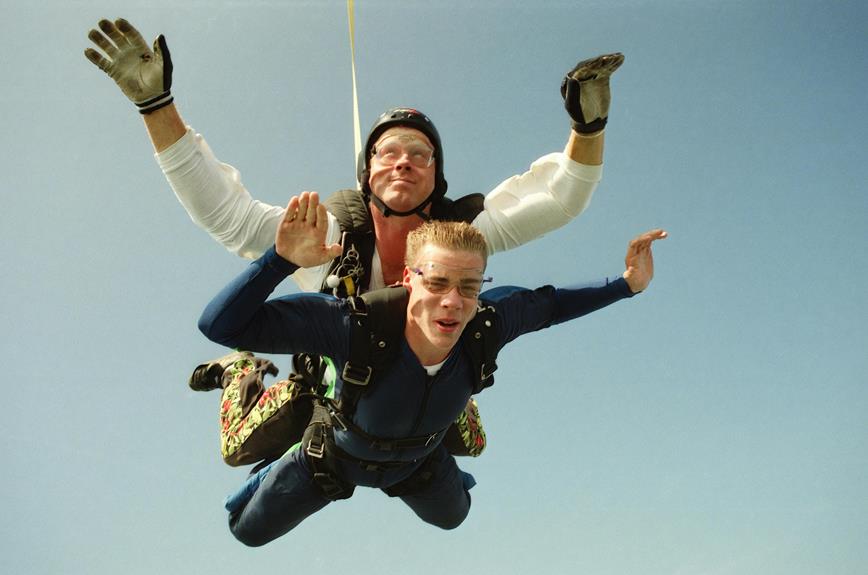 skydiving comparison tandem vs solo